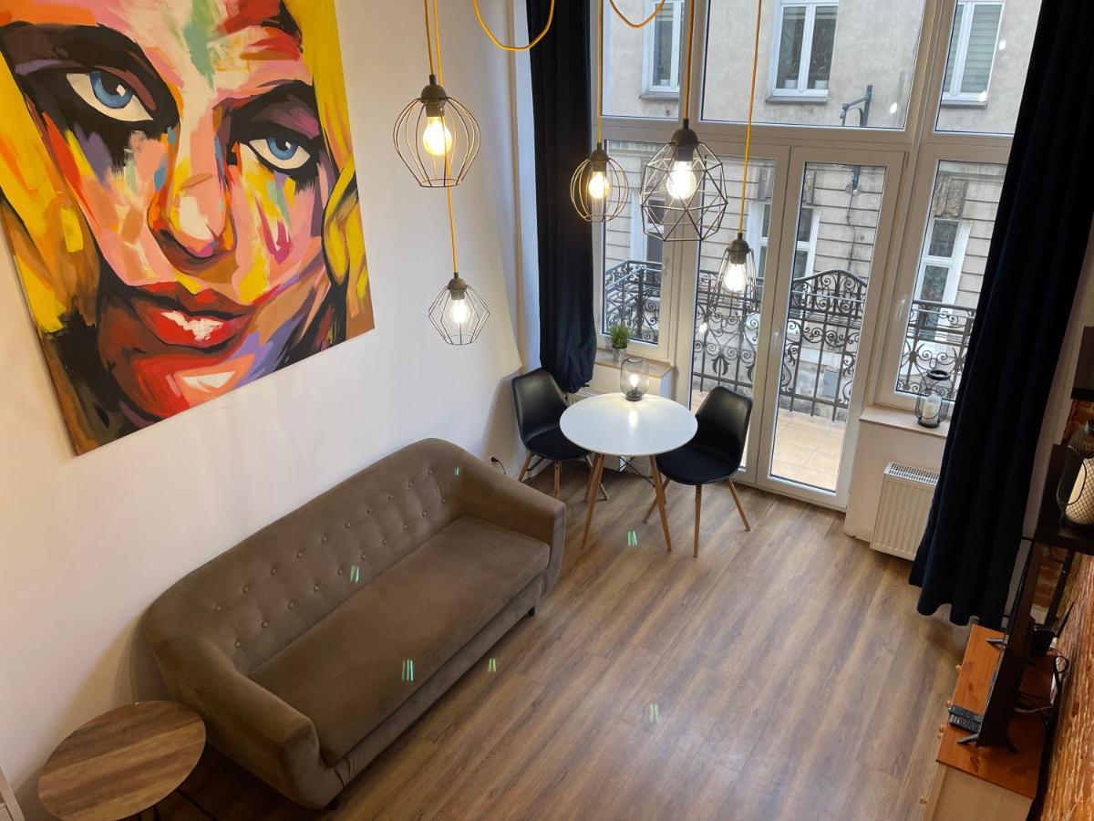 Urokliwy Loft W Ncl Kamienica Vabank Nr 18 Apartment วูดช์ ภายนอก รูปภาพ