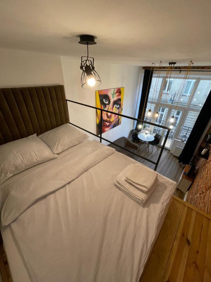 Urokliwy Loft W Ncl Kamienica Vabank Nr 18 Apartment วูดช์ ภายนอก รูปภาพ